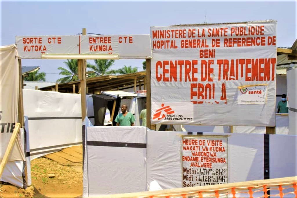Ebola centre de traitement